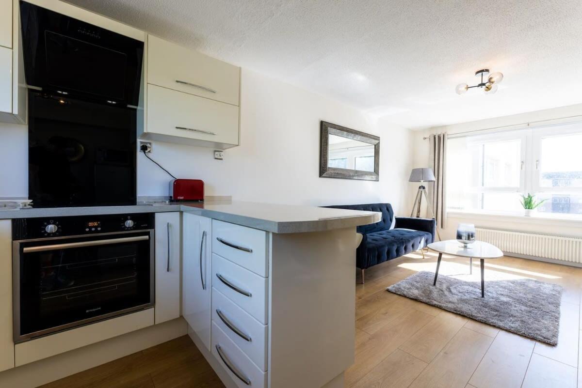 Stunning City Centre 1 Bed With Free Parking Glasgow Buitenkant foto